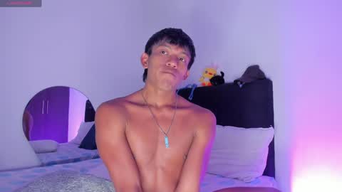 santi online show from April 6, 5:11 am