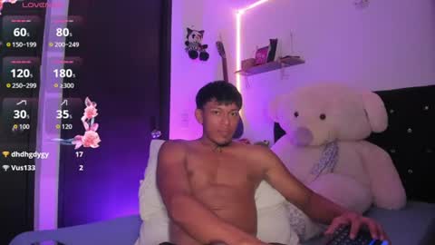 santi online show from September 4, 10:25 pm