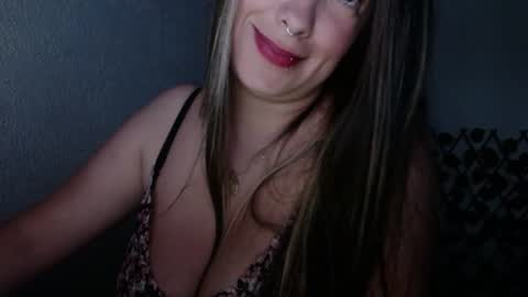 tania online show from July 21, 10:45 pm