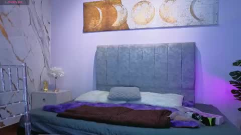  SANTSARA online show from August 6, 1:32 pm