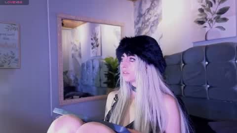  SANTSARA online show from August 13, 2:31 pm