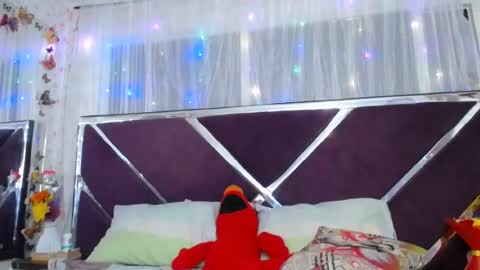 santy online show from July 8, 8:24 pm