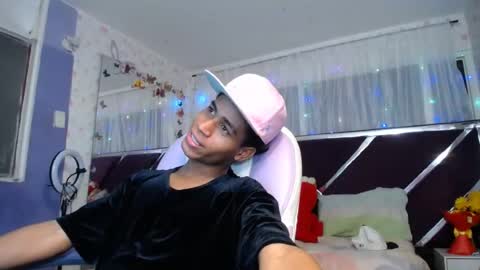 santy online show from July 9, 2:11 pm