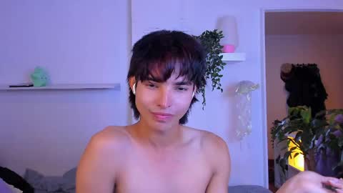 kitty online show from June 9, 4:41 am