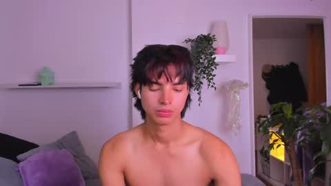 kitty online show from June 10, 1:34 am
