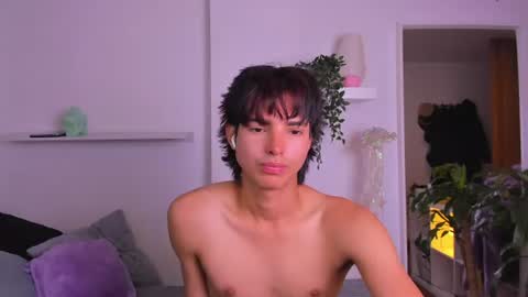 kitty online show from June 10, 2:40 am