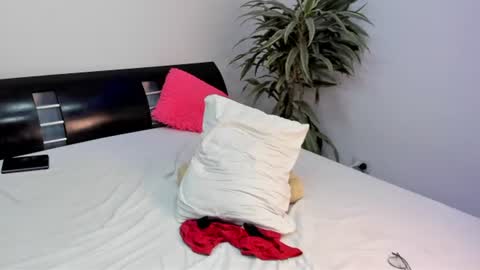 kitty online show from July 20, 6:49 am