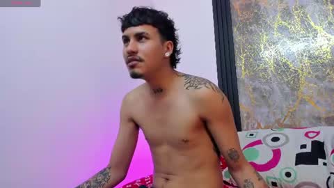 santy_of1 online show from July 9, 12:59 am