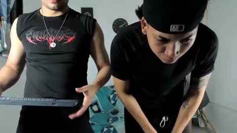 santy_stump online show from August 10, 4:47 am