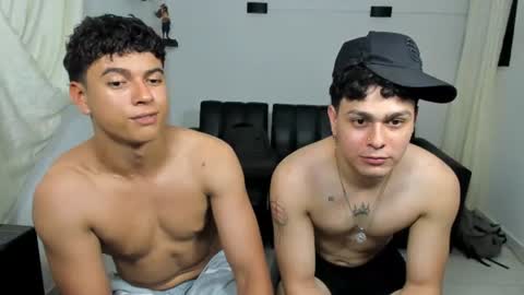 santy_stump online show from August 14, 1:42 am