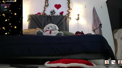 sanyaseraphine0 online show from August 3, 10:28 pm