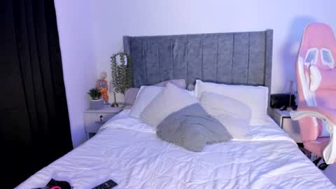 Saphira online show from August 10, 2:24 am