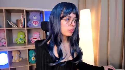 saphyralux online show from August 5, 1:47 am