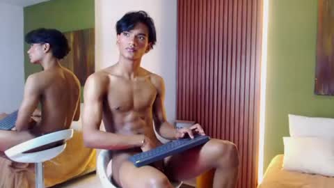 Sapphire online show from August 9, 9:43 am