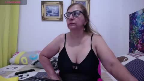 sara online show from July 22, 2:03 am