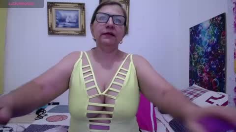 sara online show from August 13, 2:09 pm