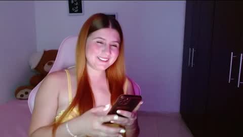 sara_160 online show from August 5, 9:35 pm