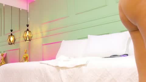sara___26 online show from August 9, 12:55 am