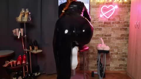 sara  foxy online show from July 22, 7:33 am