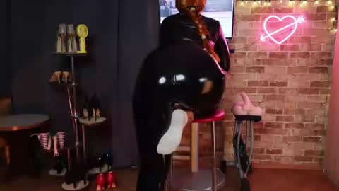 sara  foxy online show from July 25, 5:22 am