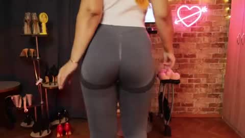 sara  foxy online show from July 26, 4:39 am