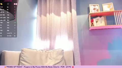    online show from August 5, 5:33 pm