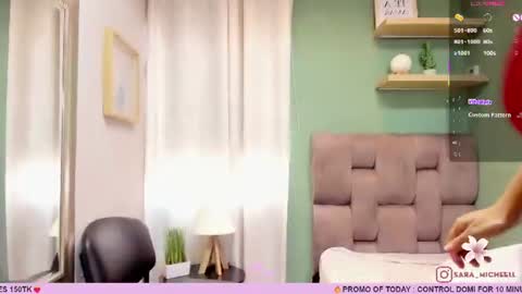    online show from August 12, 4:31 pm