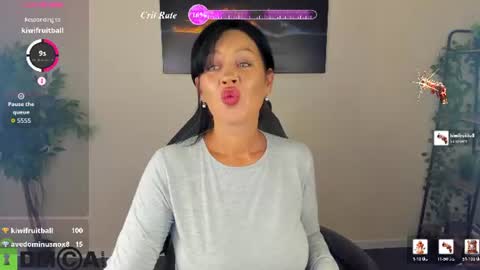 Sara online show from August 8, 7:19 am