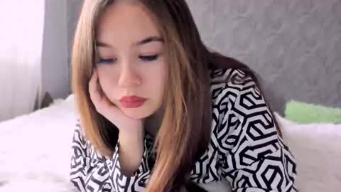 sara_kox online show from July 29, 9:05 am