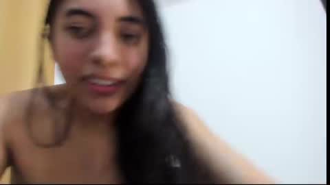 sara_len online show from August 4, 7:00 pm