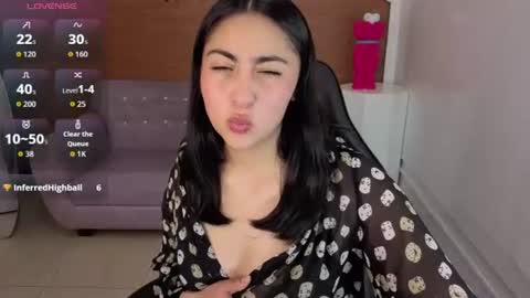 sara online show from August 11, 8:55 pm