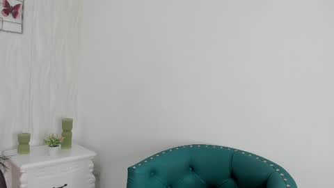 sara moore 1 online show from August 7, 8:58 am