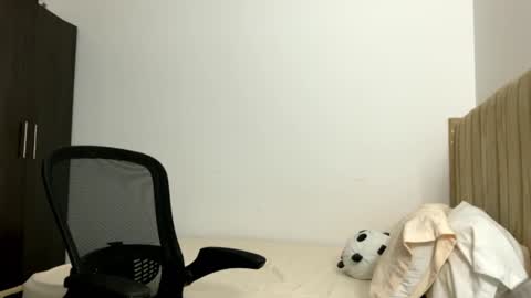 Sara online show from August 15, 4:49 am