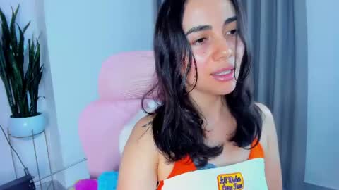 Sara online show from August 6, 11:04 pm