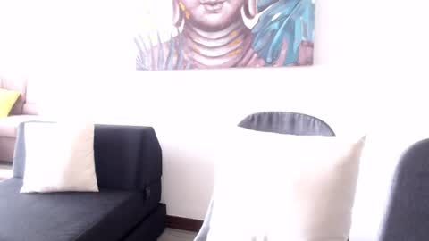 SARA online show from August 12, 5:15 pm