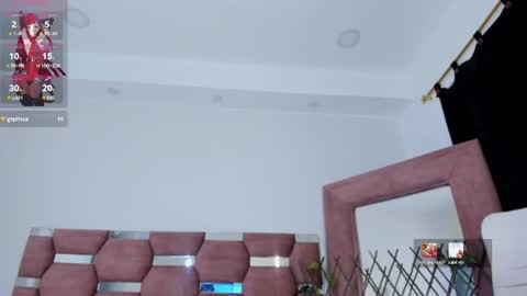 sara_sm1th_ online show from August 13, 1:14 pm