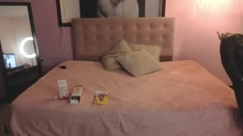 sara_valderrama_ online show from August 7, 6:52 pm