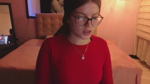 sara_valderrama_ online show from August 13, 2:09 pm