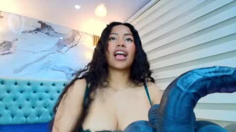 Sara Vazques online show from August 11, 1:46 pm