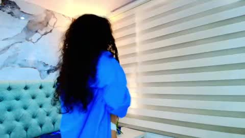 Sara Vazques online show from August 15, 5:50 pm