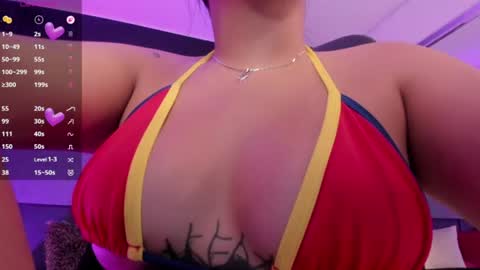 Sara online show from August 12, 9:22 am