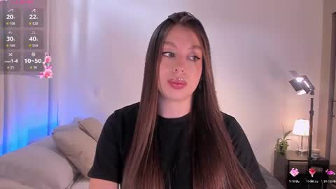sara cavali online show from July 31, 6:35 pm