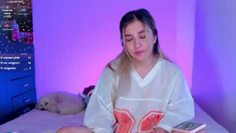 saradiazxxx online show from July 6, 9:45 am