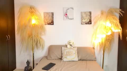 sarah  cinnamon online show from July 28, 5:19 pm