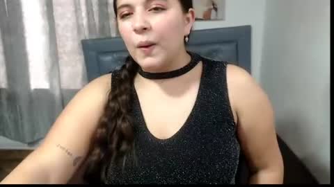sarah online show from August 3, 8:38 pm