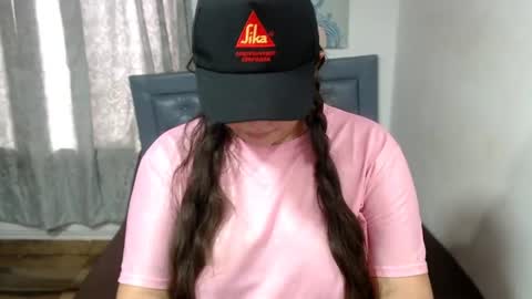 sarah online show from August 14, 8:01 pm