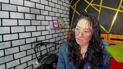 Sarah online show from August 3, 12:23 pm