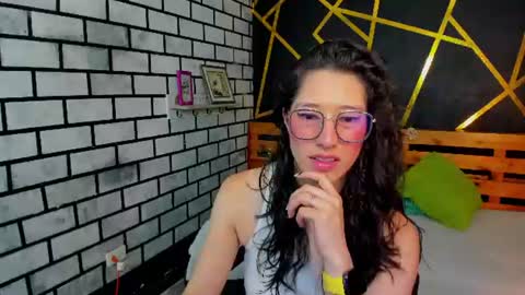 Sarah online show from August 15, 12:42 pm