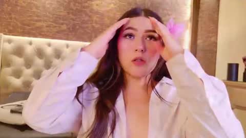 sarah_greyy online show from August 14, 10:30 am