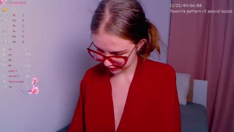 Sarah online show from July 29, 8:27 pm
